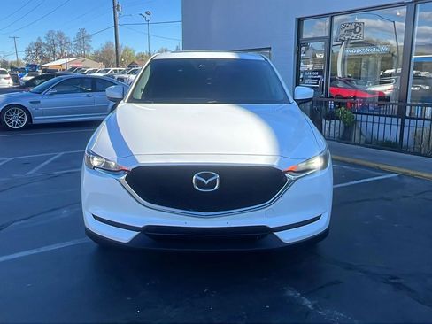 Used 2017 MAZDA CX-5 Touring w/ Preferred Equipment Package image 8