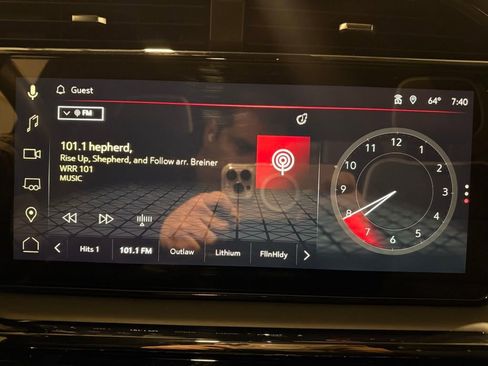 Used 2025 GMC Sierra 2500 AT4X image 24