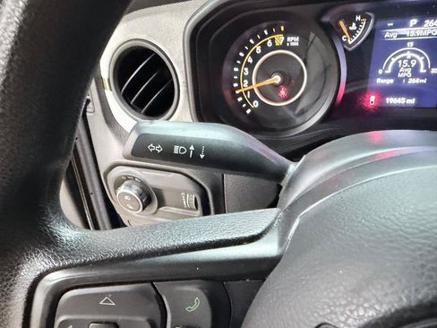 Used 2024 Jeep Gladiator Sport AWD/4WD image 40