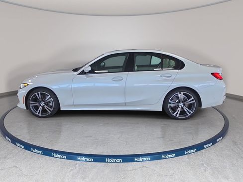 Used 2023 BMW 330i Sedan w/ Parking Assistance Package RWD image 9