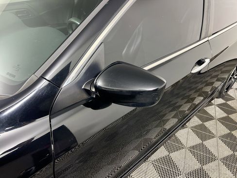 Used 2017 Honda Accord Sport image 12