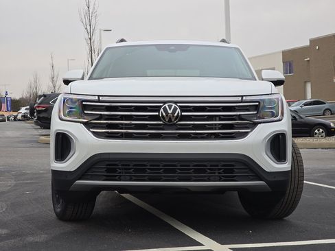 New 2026 Volkswagen Atlas SE image 10