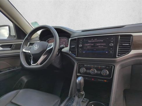 Used 2023 Volkswagen Atlas SE w/ Black Wheel Package image 26