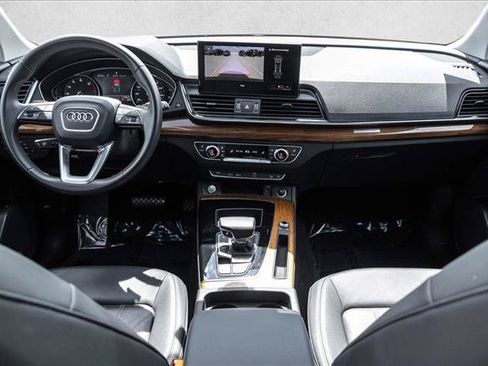Used 2023 Audi Q5 2.0T Premium w/ Convenience Package AWD/4WD image 20