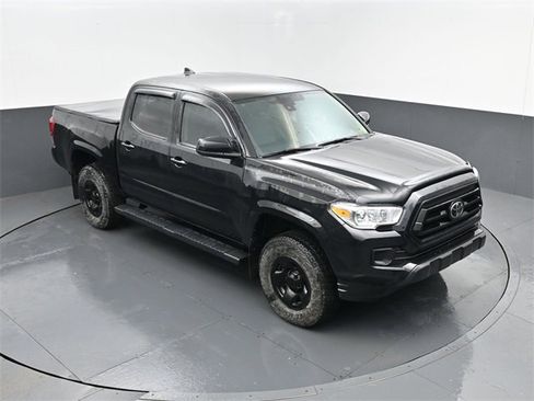 Used 2022 Toyota Tacoma SR image 16