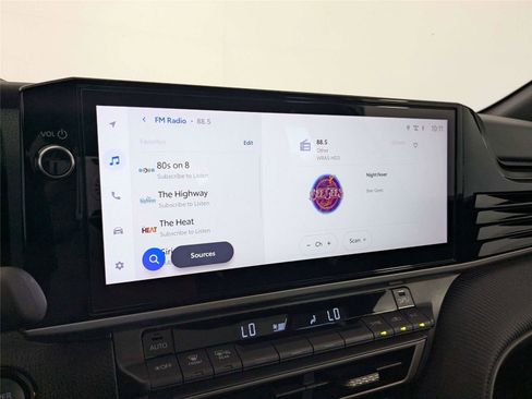 Certified 2025 Toyota Camry SE FWD image 20