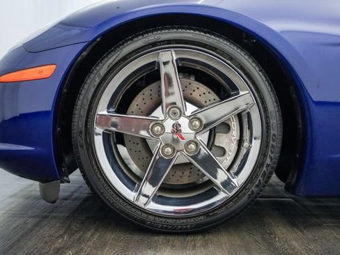 Used 2007 Chevrolet Corvette Coupe w/ Preferred Equipment Group RWD image 38