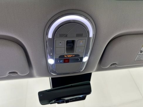 Used 2024 Hyundai Ioniq 5 Limited image 24