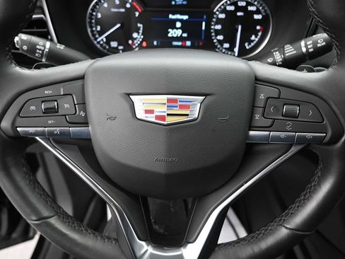 Used 2024 Cadillac XT6 Luxury w/ LPO, Floor Liner Package AWD/4WD image 12