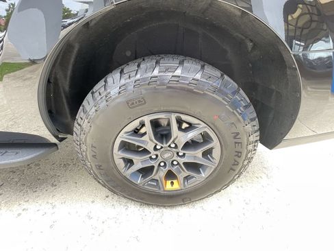 Used 2025 Ford Expedition Tremor AWD/4WD image 34