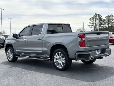 Used 2024 Chevrolet Silverado 1500 High Country w/ High Country Premium Package image 8