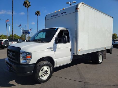 Certified 2019 Ford E-350 and Econoline 350 Super Duty RWD image 21