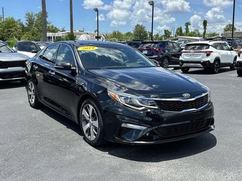 Used 2019 Kia Optima S w/ S Panoramic Sunroof Package FWD image 2