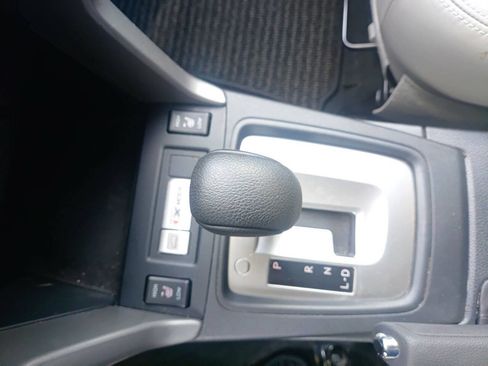 Used 2017 Subaru Forester 2.5i Limited AWD/4WD image 13