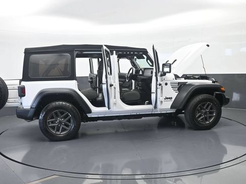 Used 2024 Jeep Wrangler Unlimited Sport AWD/4WD image 67