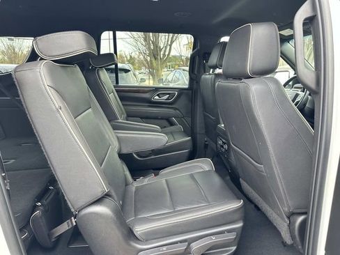 Certified 2022 Chevrolet Suburban Premier AWD/4WD image 11