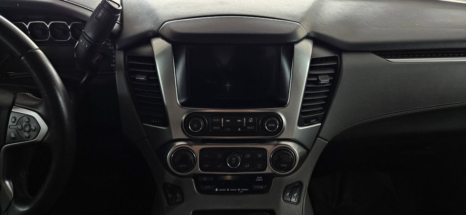 Used 2015 Chevrolet Suburban LT AWD/4WD image 13