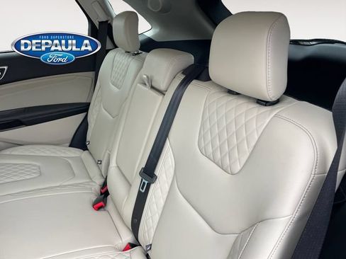 Certified 2023 Ford Edge Titanium AWD/4WD image 17