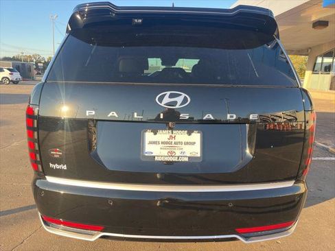New 2026 Hyundai Palisade Calligraphy FWD image 5