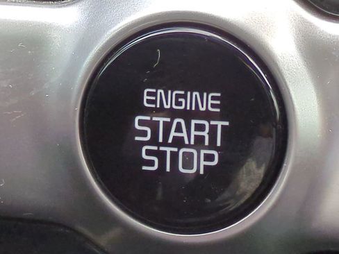 Used 2023 Kia Seltos S image 27