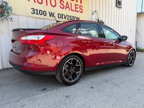 Used 2014 Ford Focus SE w/ Equipment Group 201A FWD image 4