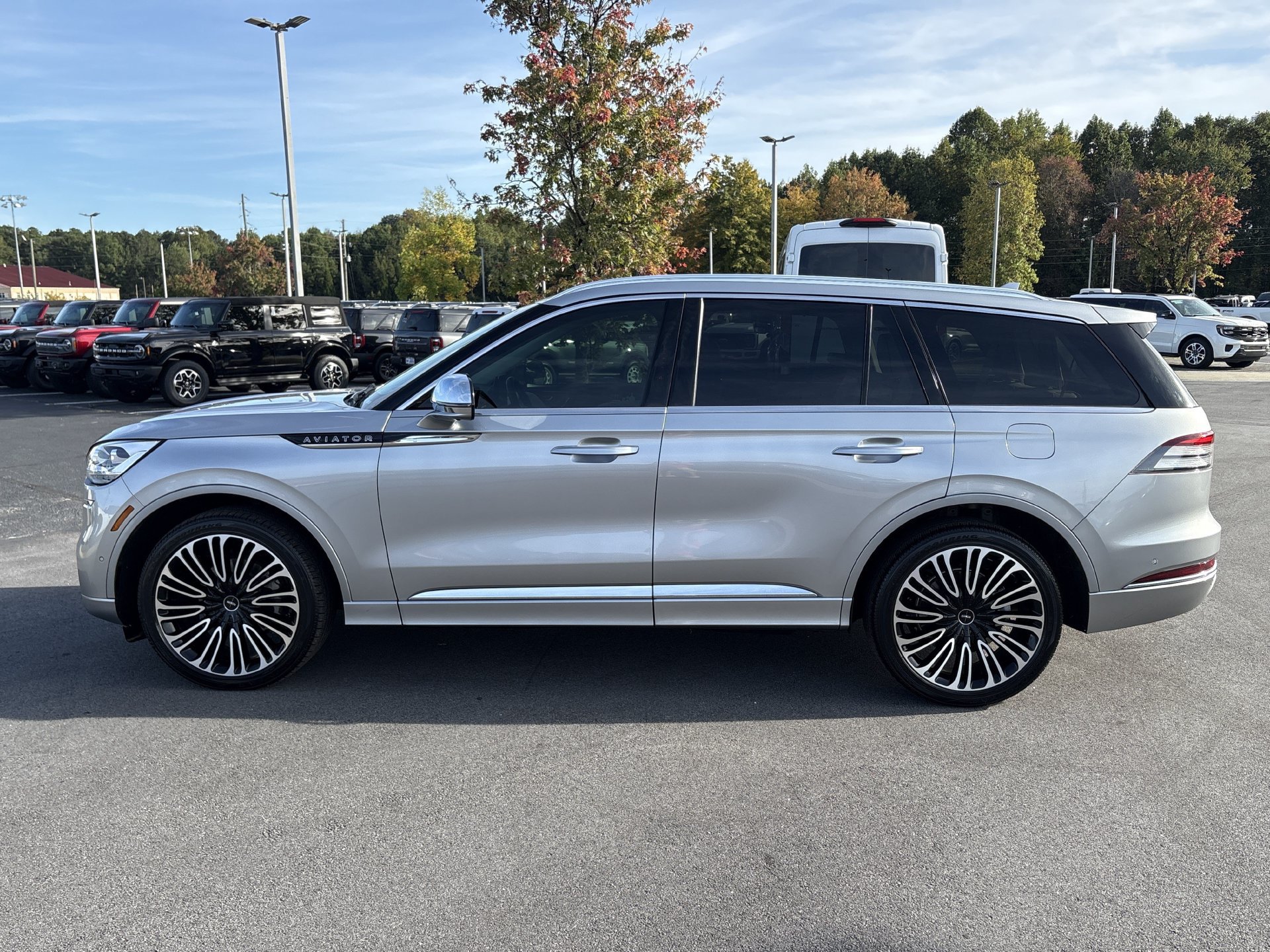 Used 2020 Lincoln Aviator Black Label w/ Dynamic Handling Package AWD/4WD image 17
