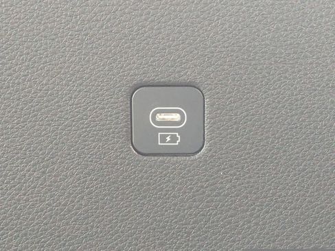 New 2026 Kia Carnival LXS image 17