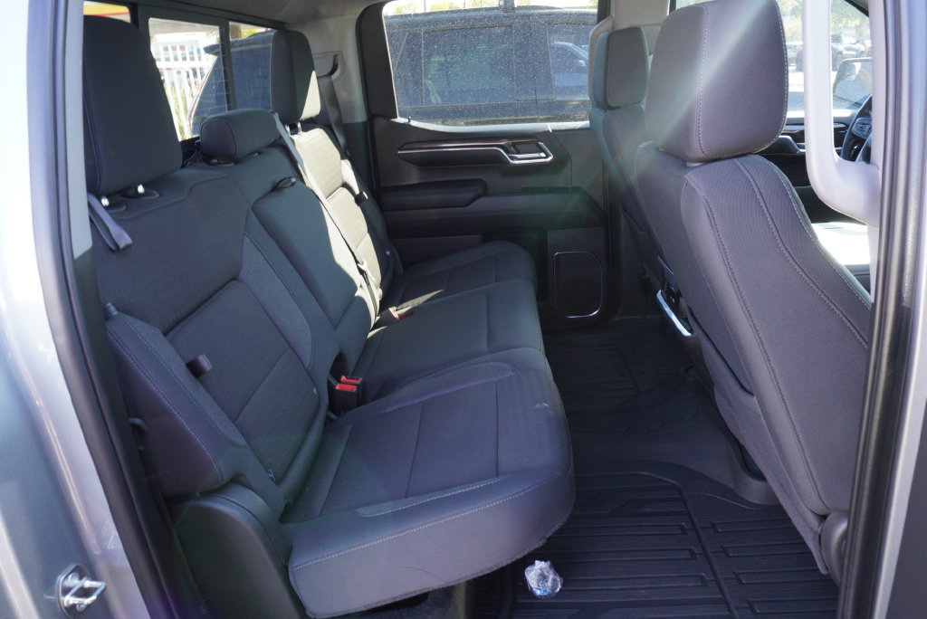 Used 2024 GMC Sierra 1500 Elevation w/ Preferred Package AWD/4WD image 7
