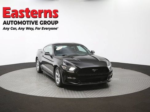 Used 2017 Ford Mustang Coupe RWD image 47