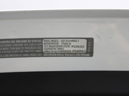 Used 2021 Tesla Model Y Long Range image 36