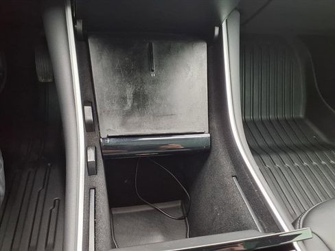 Used 2019 Tesla Model 3 Standard Range Plus image 24