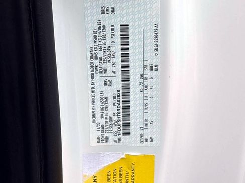 Used 2024 Ford F550 4x4 Regular Cab Super Duty image 31