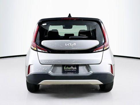 Used 2025 Kia Soul LX w/ LX Technology Package image 7