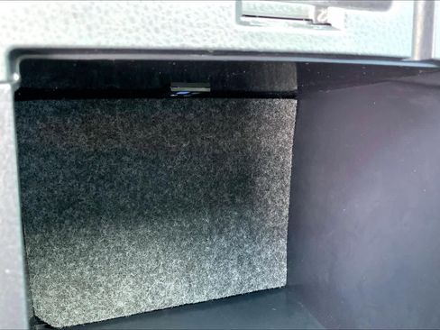 Used 2022 Toyota Tacoma SR w/ SX Package image 36