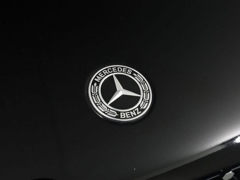 Used 2022 Mercedes-Benz GLC 300 image 29