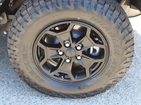 Used 2023 Jeep Wrangler Unlimited AWD/4WD image 12