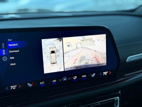 New 2026 Chevrolet Traverse Z71 w/ Driver Confidence Package image 17