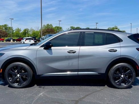 Used 2021 Buick Envision Essence w/ Technology Package I FWD image 4