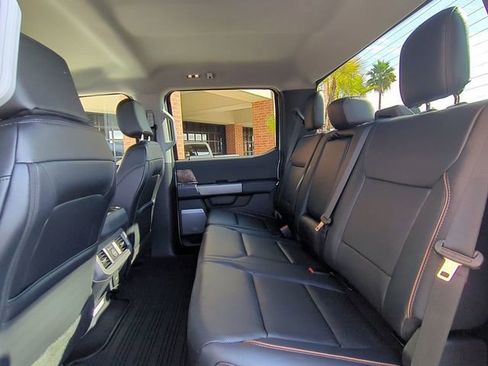 New 2026 Ford F250 Lariat w/ Black Appearance Package AWD/4WD image 15