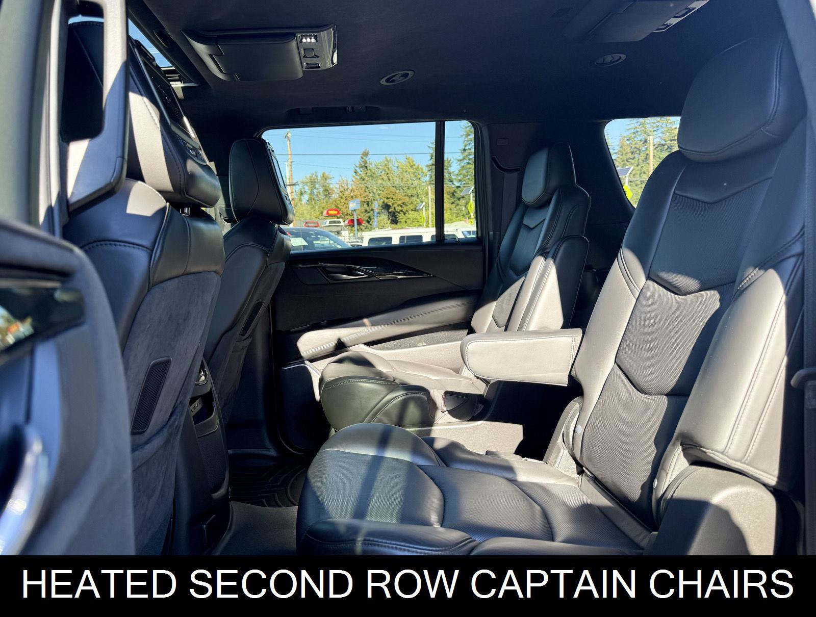 Used 2019 Cadillac Escalade ESV Platinum AWD/4WD image 17