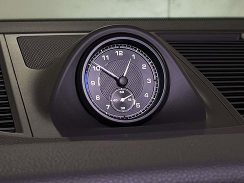 New 2026 Porsche Macan image 33