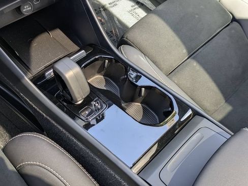 Certified 2023 Volvo C40 P8 Recharge Ultimate AWD/4WD image 23