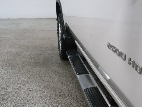 Used 2020 Chevrolet Silverado 2500 High Country w/ Z71 Off-Road Package AWD/4WD image 7