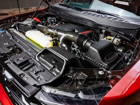 Used 2025 Ford F150 Raptor image 40