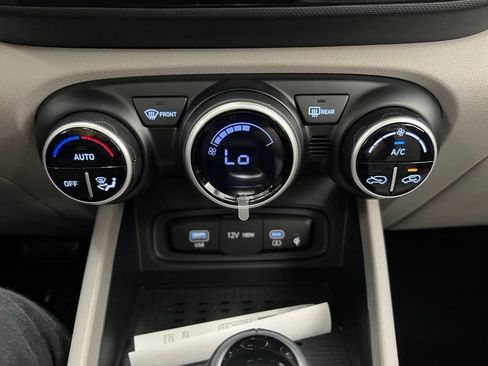 New 2026 Hyundai Venue SEL FWD image 29