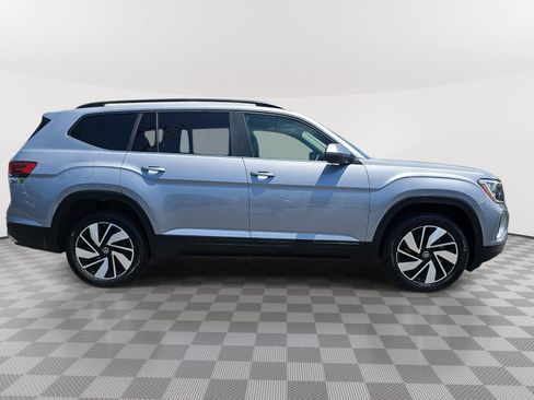 Certified 2024 Volkswagen Atlas SE FWD image 4