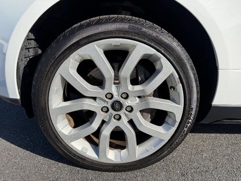 Used 2014 Land Rover Range Rover Supercharged image 30