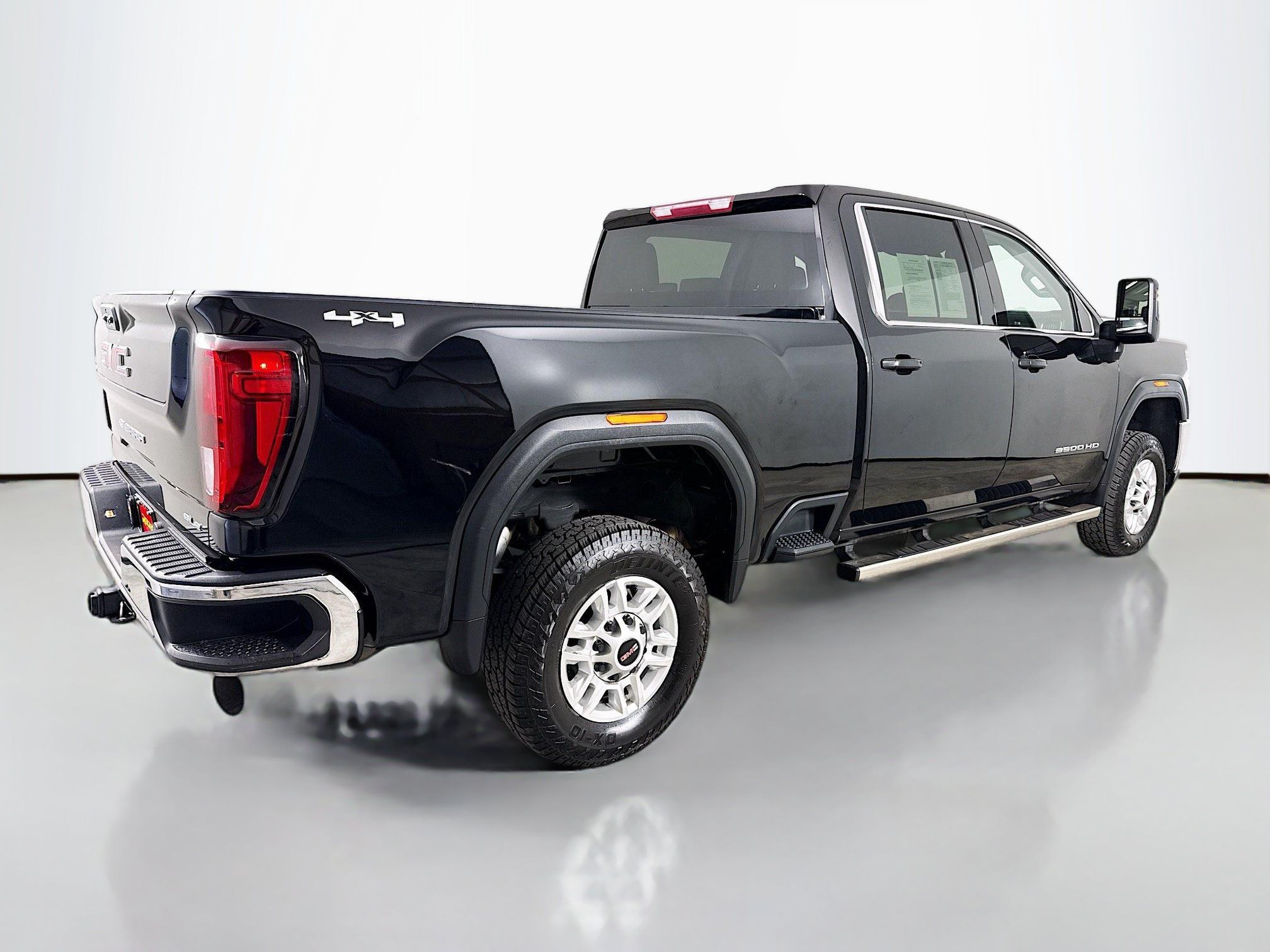 Used 2022 GMC Sierra 2500 SLE AWD/4WD image 8