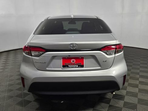 Used 2025 Toyota Corolla LE FWD image 7