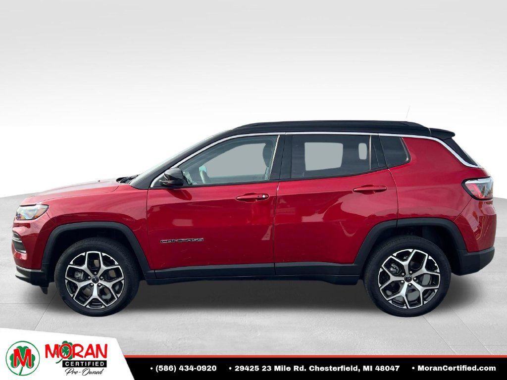 Used 2025 Jeep Compass Limited AWD/4WD image 2